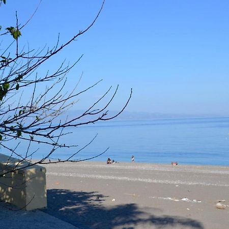 Bed and Breakfast I Tesori Del Mare Letojanni Zewnętrze zdjęcie
